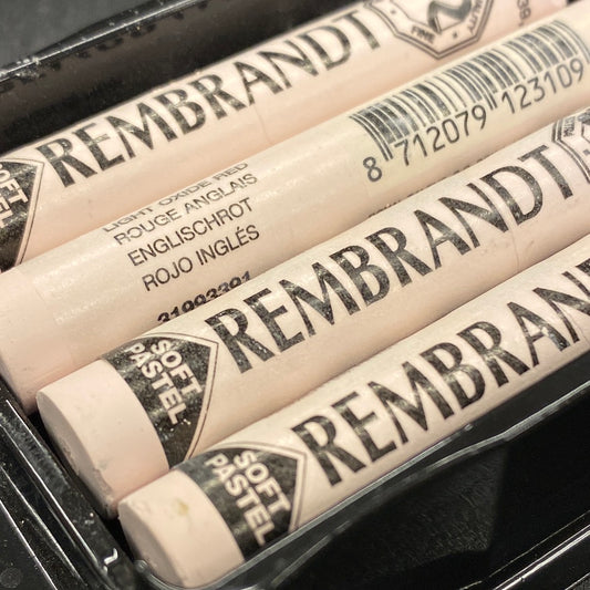 Rembrandt Softpastel 339.10 Engelsrood 10