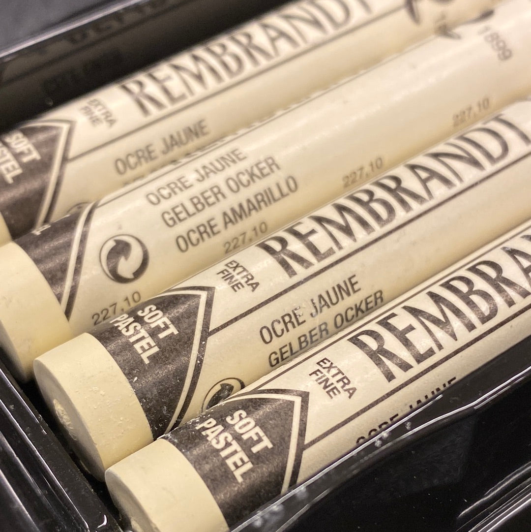 Rembrandt Softpastel 227.10 Gele oker 10