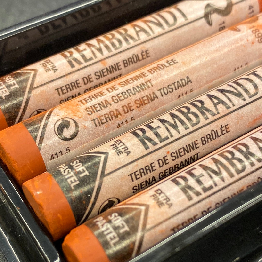 Rembrandt Softpastel 411.5 Sienna Gebrand Omber