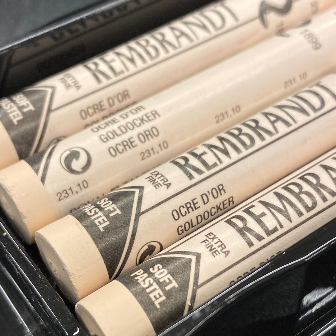 Rembrandt Softpastel 231.10 Goudoker 10