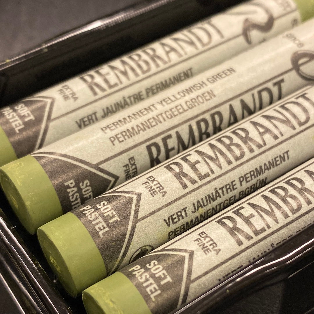 Rembrandt Softpastel 633.3 Perm.geelgroen 3
